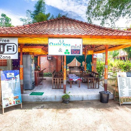 Hotel Angsoka Temukus Luaran gambar