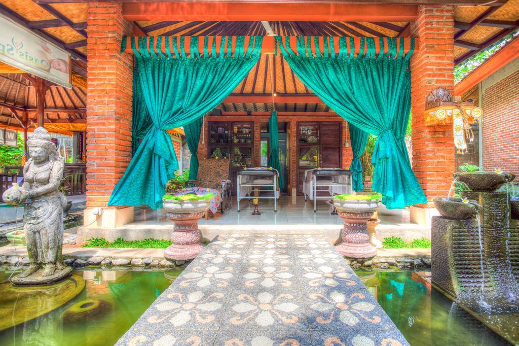 Hotel Angsoka Temukus Luaran gambar