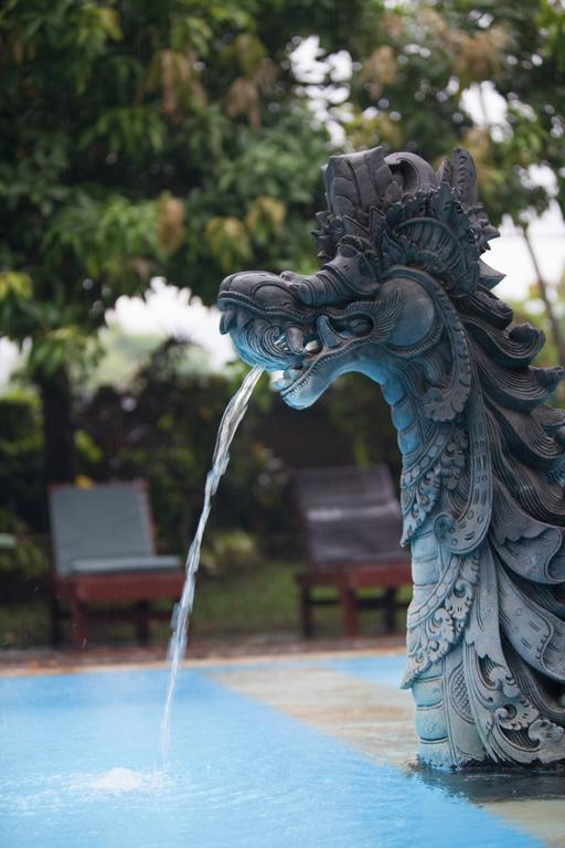 Hotel Angsoka Temukus Luaran gambar