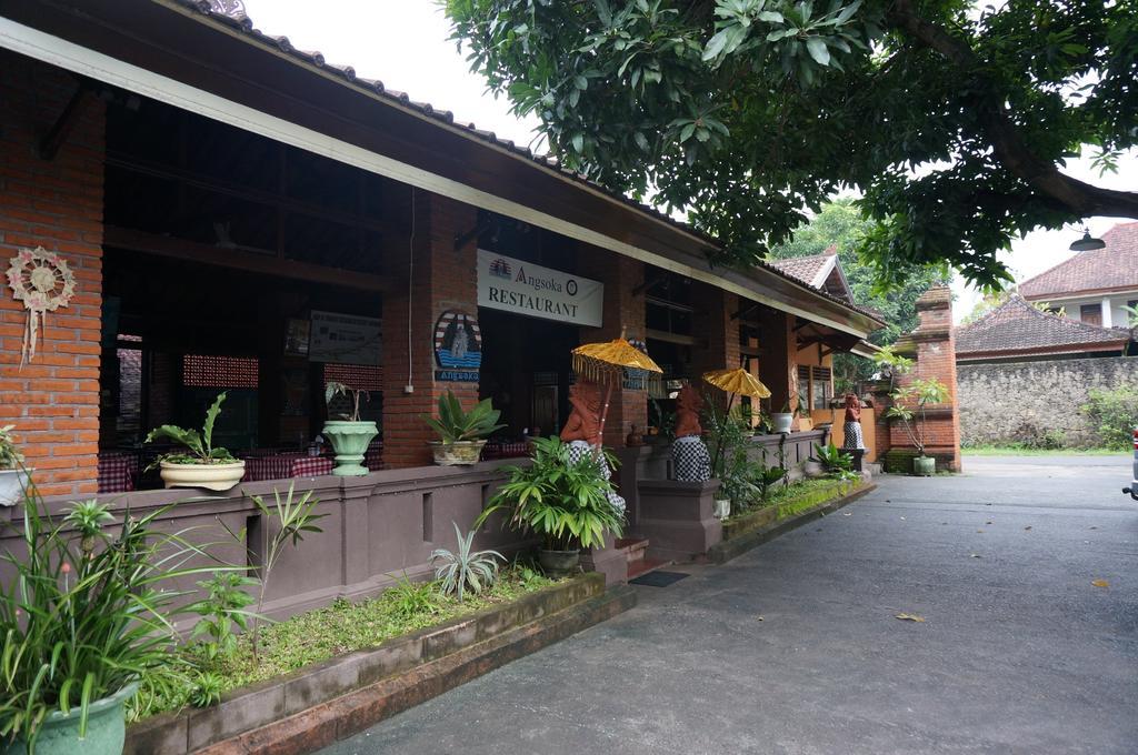Hotel Angsoka Temukus Luaran gambar